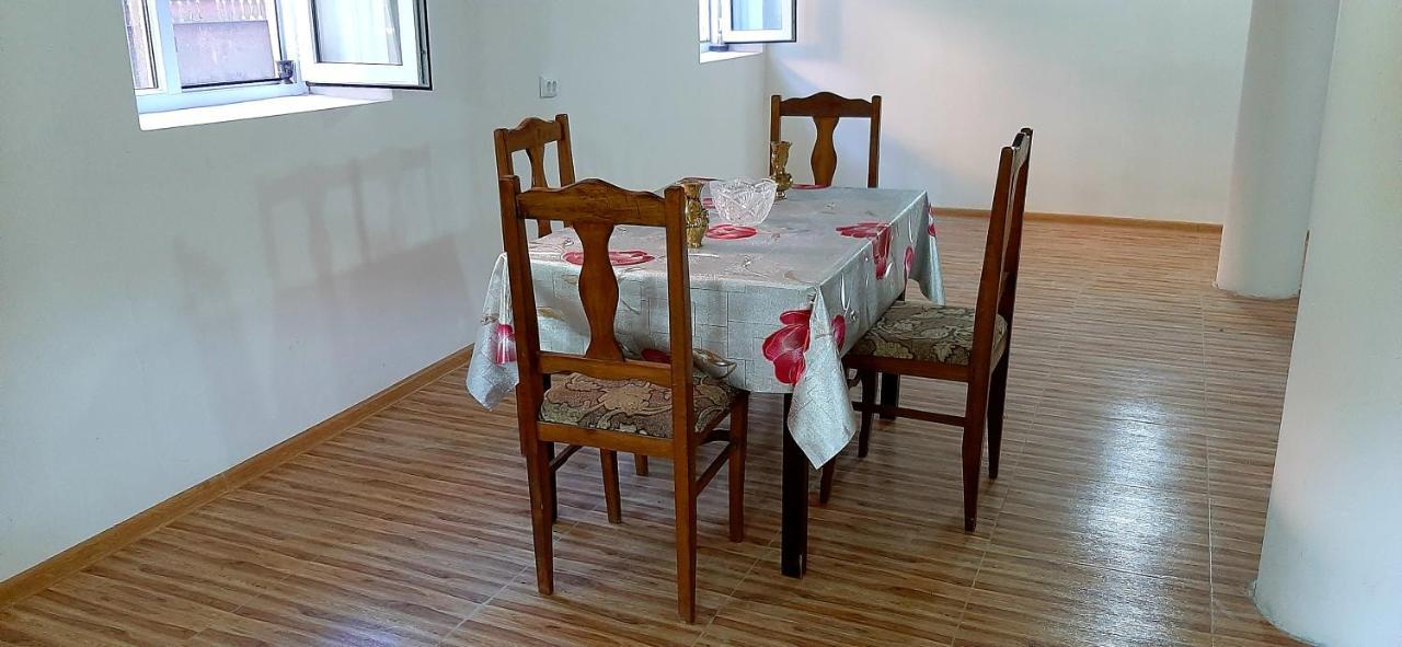 Victoria Guesthouse 库塔伊西 外观 照片