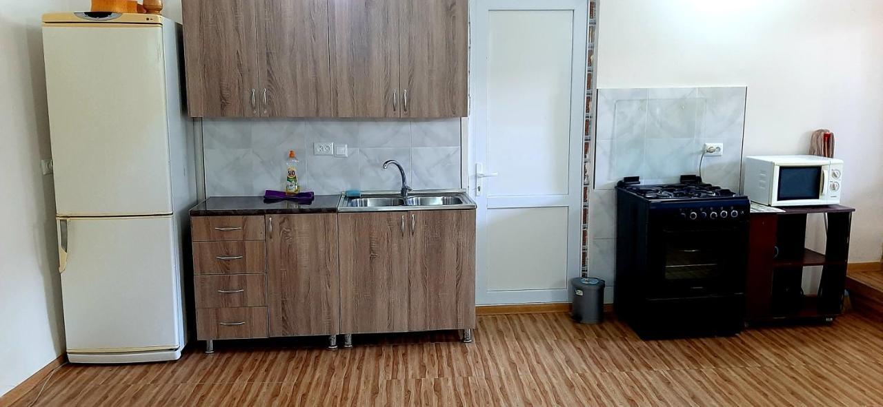 Victoria Guesthouse 库塔伊西 外观 照片